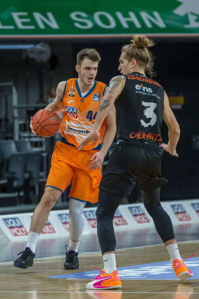 都可能成为 都可能成为