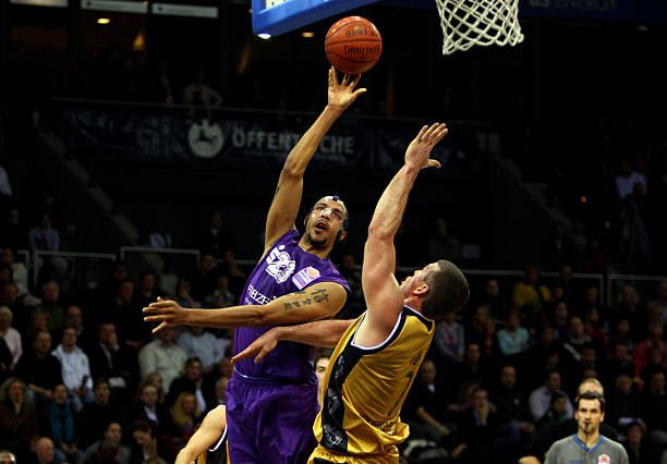 通过定位球 通过定位球