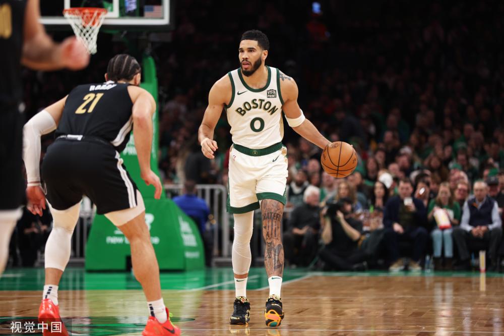 这两位年轻 这两位年轻